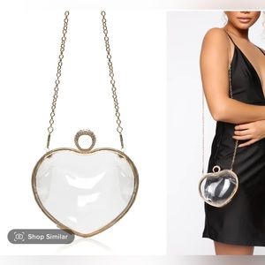Clear Hearted Clutch 🤍